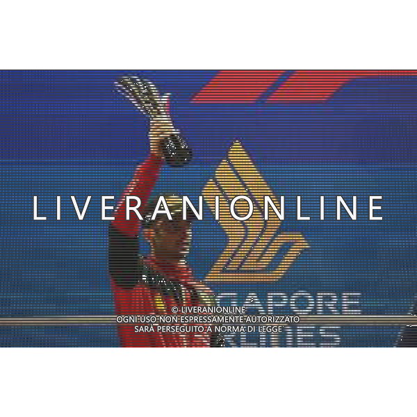 2nd place Charles Leclerc (MON) Ferrari F1-75. 02.10.2022. Formula 1 World Championship, Rd 17, Singapore Grand Prix, Marina Bay Street Circuit, Singapore, Race Day. - www.xpbimages.com, EMail: requests@xpbimages.com ¬© Copyright: Batchelor / XPB Images/AGENZIA ALDO LIVERANI SAS - ITALY ONLY EDITORIAL USE ONLY