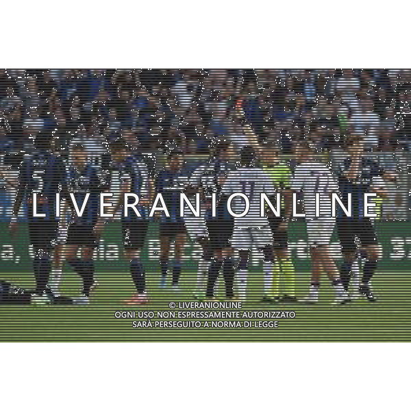 © TVRG Christian Kouame\' (Fiorentina) espulso poi l\'arbitro Massimiliano Irrati di Pistoia la cambia in ammonzione dopo consulto con il VAR Atalanta vs Fiorentina Bergamo 02-10-2022 Gewiss Stadium - Stadio Atleti Azzurri d\'Italia Campionato Serie A TIM - 8a giornata foto Roberto Garavaglia/ag. Aldo Liverani sas