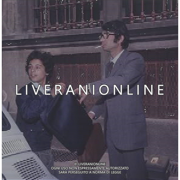 RETROSPETTIVA NICOLA DI BARI CANTANTE NELLA FOTO NICOLA DI BARI SUL SET DEL FILM“ TORINO NERA“ NELL\'ANNO 1972 AG ALDO LIVERANI SAS