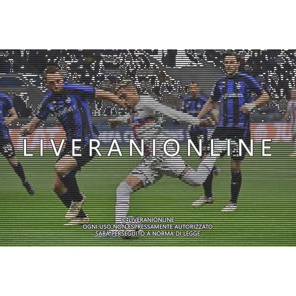 Raphael Dias Belloli Raphinha (Barcellona) e sulla SX Stefan de Vrij (Inter) Inter vs Barcellona Milano 04-10-2022 Stadio Giuseppe Meazza - San Siro UEFA Champions League fase a gironi gruppo C - 3a giornata foto Roberto Garavaglia/ag. Aldo Liverani sas /AGENZIA ALDO LIVERANI SAS