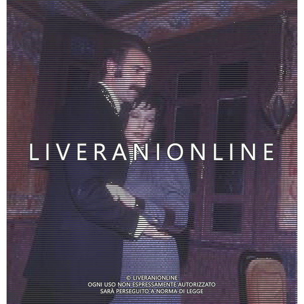 RETROSPETTIVA PIPPO BAUDO PRESENTATORE TELEVISIVO NELLA FOTO PIPPO BAUDO CON MARIA GRAZIA GRASSINI NELLA COMMEDIA TEATRALE “ L\'ORA DELLA FANTASIA“ NELL\'ANNO 1972 AG ALDO LIVERANI SAS