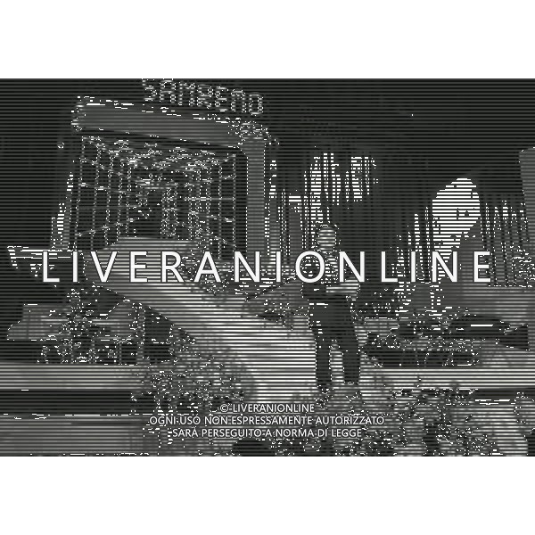 RETROSPETTIVA PIPPO BAUDO PRESENTATORE TELEVISIVO NELLA FOTO PIPPO BAUDO NELL\'ANNO 1985 AL FESTIVAL DI SANREMO AG ALDO LIVERANI SAS