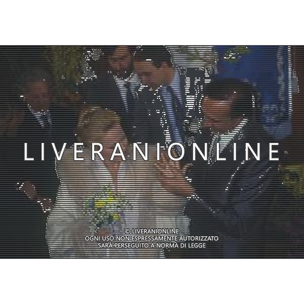 RETROSPETTIVA PIPPO BAUDO PRESENTATORE TELEVISIVO NELLA FOTO PIPPO BAUDO NELL\'ANNO 1986 A MILITELLO VAL DI CATANIA PER IL MATRIMONIO CON KATIA RICCIARELLI AG ALDO LIVERANI SAS 