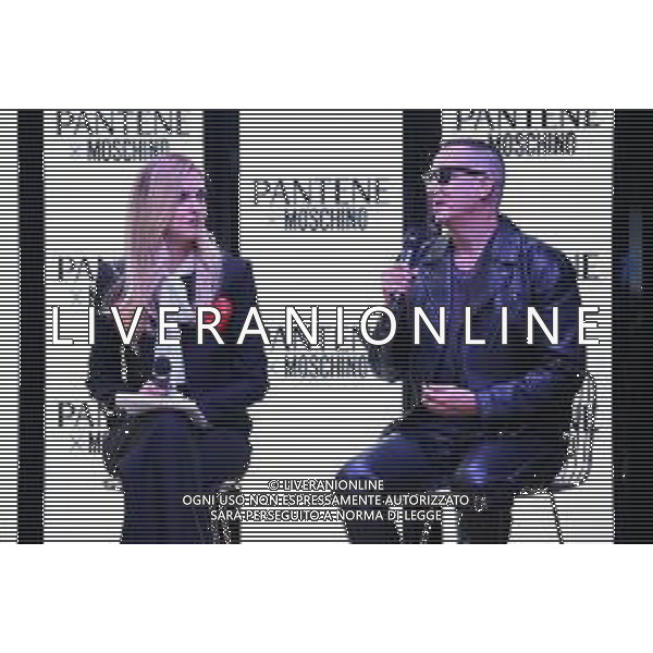 TVRG Photocall Pantene Moschino Ferragni nella foto Chiara Ferragni e Jeremy Scott Milano 07-10-2022 Photocall in occasione del talk Forti Insieme con Pantene Moschino e Chiara Ferragni foto Roberto Garavaglia/ag. Aldo Liverani sas/AGENZIA ALDO LIVERANI SAS