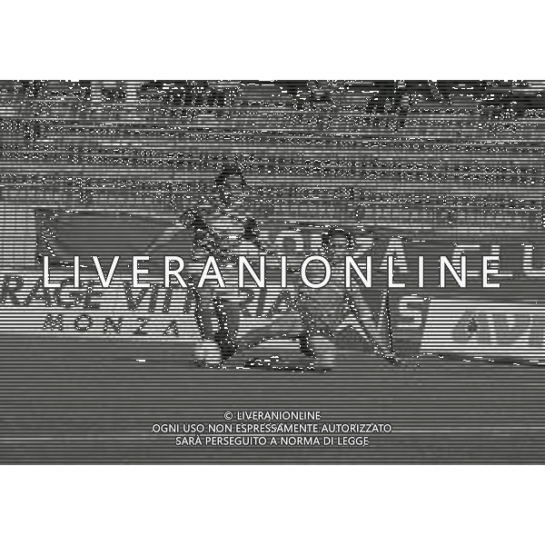25-03-1990 MONZA-CAMPIONATO DI CALCIO SERIE B MONZA-AVELLINO 1-1 NELLA FOTO AZIONE DI GIOCO AG ALDO LIVERANI SAS