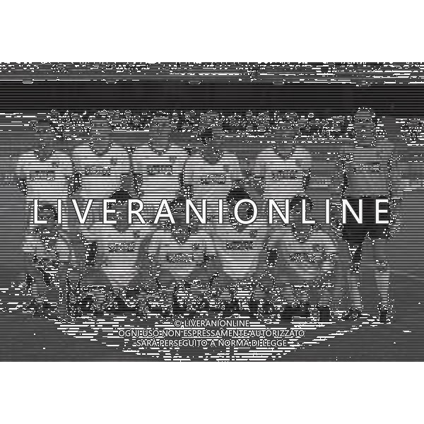 1990 MONZA COPPA ITALIA MONZA-PADOVA 2-0 NELLA FOTO LA FORMAZIONE DELPADOVA CALCIO DA SIN IN PIEDI ANGELO DI LIVIO-FRANCESCO ZANONCELLI-LORISPRADELLA-LUCIANO SOLA-CLAUDIO OTTONI E ENNIO DAL BIANCO SED DA SIN CARMINE NUNZIATA-ANTONIO BENARRIVO-DAMIANO LONGHI-GIUSEPPE GALDERISI E GIACOMO MURELLI AG ALDO LIVERANI SAS