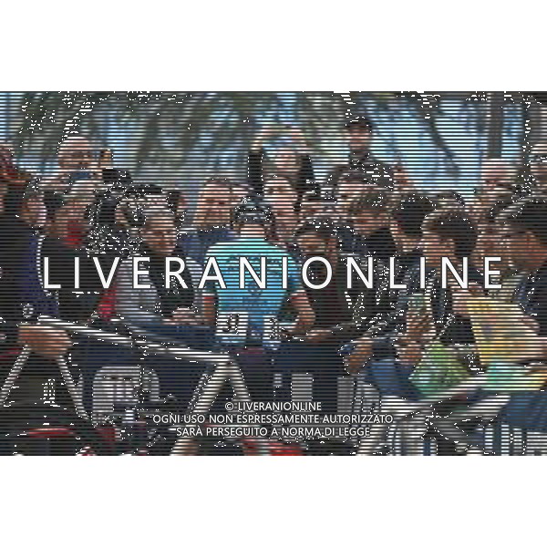 08-10-2022 Giro Di Lombardia; 2022, Astana - Qazaqstan; Nibali, Vincenzo; Bergamo; firma autografi ©SIROTTI/AGENZIA ALDO LIVERANI SAS