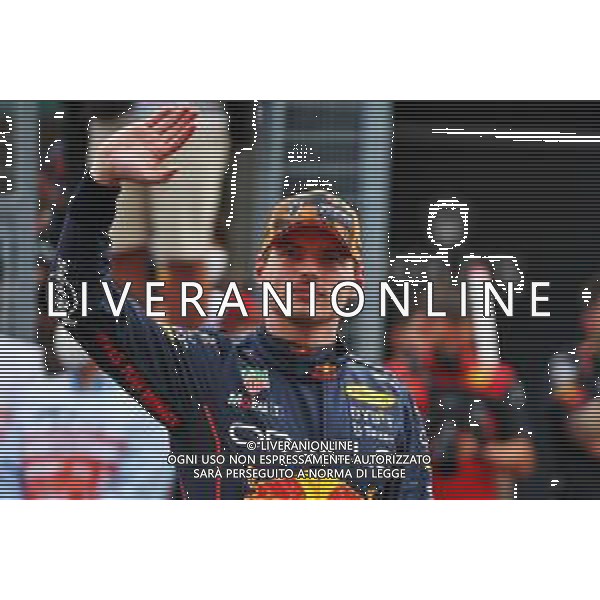 Max Verstappen (NLD) Red Bull Racing celebrates his pole position in qualifying parc ferme. 08.10.2022. Formula 1 World Championship, Rd 18, Japanese Grand Prix, Suzuka, Japan, Qualifying Day. - www.xpbimages.com, EMail: requests@xpbimages.com © Copyright: Coates / XPB Images/AGENZIA ALDO LIVERANI SAS - ITALY ONLY EDITORIAL USE ONLY