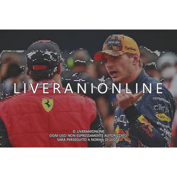 Max Verstappen (NLD) Red Bull Racing with Carlos Sainz Jr (ESP) Ferrari in qualifying parc ferme. 08.10.2022. Formula 1 World Championship, Rd 18, Japanese Grand Prix, Suzuka, Japan, Qualifying Day. - www.xpbimages.com, EMail: requests@xpbimages.com © Copyright: Coates / XPB Images/AGENZIA ALDO LIVERANI SAS - ITALY ONLY EDITORIAL USE ONLY