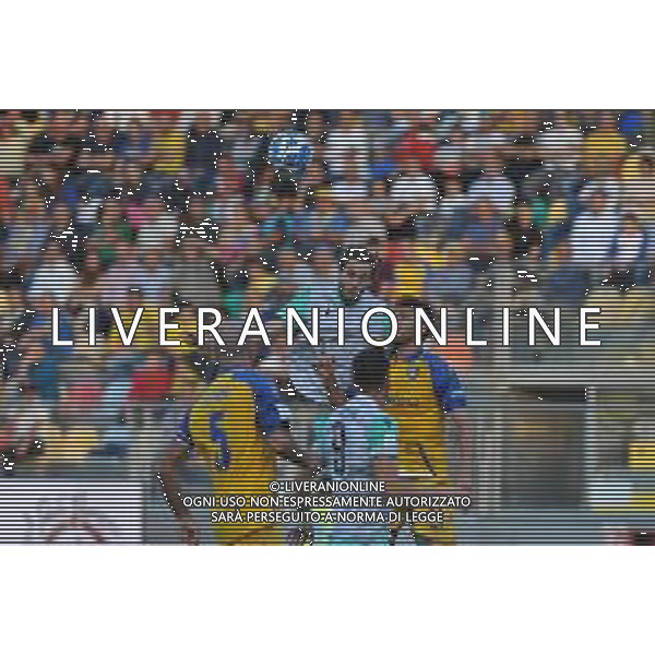 Frosinone vs Spal Campionato Serie B - 8 Giornata Stadio B.Stirpe - Frosinone 08-10-2022 nella foto Tabanelli e Sampirisi ©Federico Gaetano/AGENZIA ALDO LIVERANI SAS