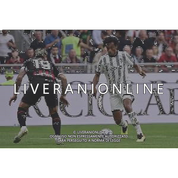 Juan Cuadrado (Juventus) Milan vs Juventus Milano 08-10-2022 Stadio Giuseppe Meazza - San Siro Campionato Serie A TIM - 9a giornata foto Roberto Garavaglia/ag. Aldo Liverani sas/AGENZIA ALDO LIVERANI SAS
