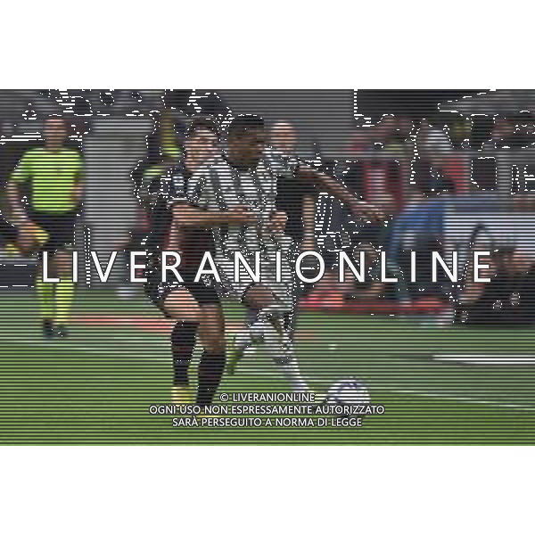 Brahim Diaz (Milan) e Alex Sandro (Juventus) Milan vs Juventus Milano 08-10-2022 Stadio Giuseppe Meazza - San Siro Campionato Serie A TIM - 9a giornata foto Roberto Garavaglia/ag. Aldo Liverani sas/AGENZIA ALDO LIVERANI SAS