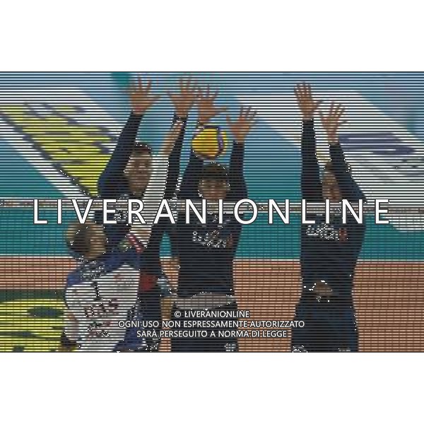 Block by Leandro Mosca - WithU Verona and Maksim Sapozhkov - WithU Verona during the match between WithU Verona and ITAS Trentino valid for a second day of the Superlega Italian volley men championship on October 8, 2022 at Pala AGSM-AIM in Verona, Italy FOTO ROBERTO TOMMASINI-AG ALDO LIVERANI SAS
