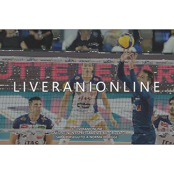 Set by Raphael De Vieria Oliveira - WithU Verona during the match between WithU Verona and ITAS Trentino valid for a second day of the Superlega Italian volley men championship on October 8, 2022 at Pala AGSM-AIM in Verona, Italy FOTO ROBERTO TOMMASINI-AG ALDO LIVERANI SAS
