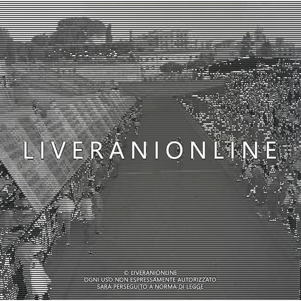 1955 FRASCATI CAMPIONATO DEL MONDO DI CICLISMO DILETTANTI NELLA FOTO PANORAMICA DELLA GARA FOTO SANDRO VESPASIANI-AG ALDO LIVERANI SAS