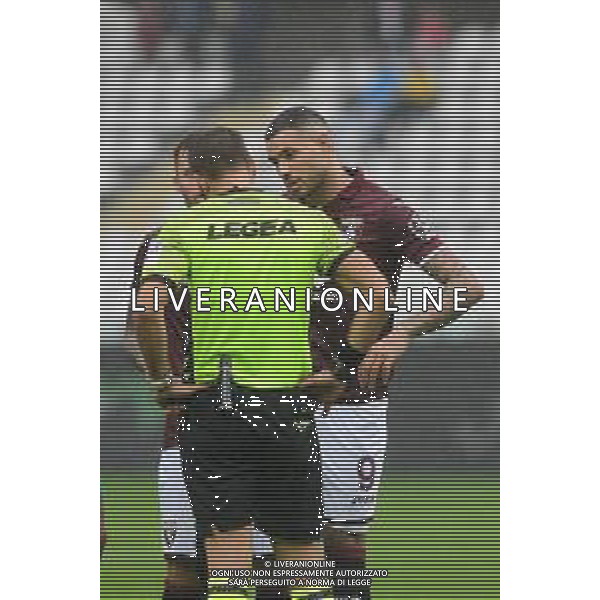 TVMV-Torino 09.10.2022 Stadio Grande Torino © Manuela Viganti/Agenzia Aldo Liverani Torino vs Empoli Campionato Calcio Serie A TIM 2022/2023 9a giornata Nella foto: l\'arbitro Forneau-Antonio Sanabria /AGENZIA ALDO LIVERANI SAS
