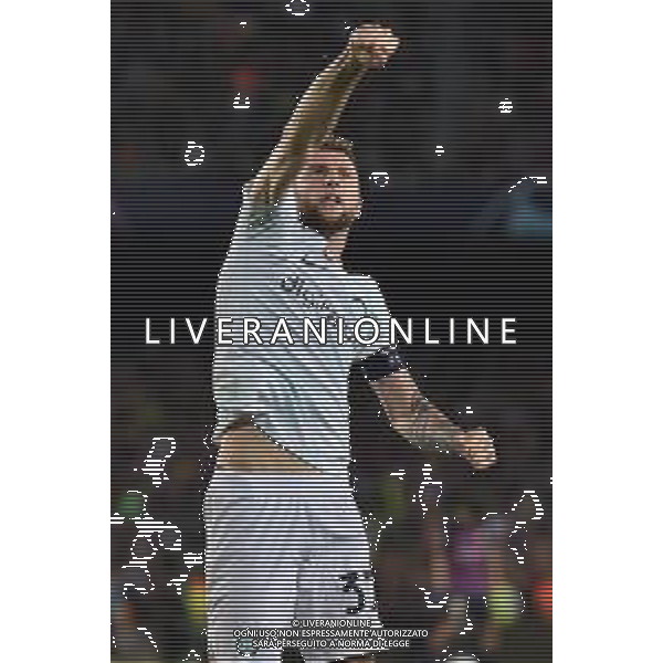 Milan Skriniar (Inter) esulta dopo il gol dell\'1 a 1 segnato da Nicolo\' Barella (Inter) Barcellona vs Inter Barcellona (SPA) 12-10-2022 Stadio Camp Nou UEFA Champions League fase a gironi gruppo C - 4a giornata foto Roberto Garavaglia/ag. Aldo Liverani sas / AGENZIA ALDO LIVERANI SAS