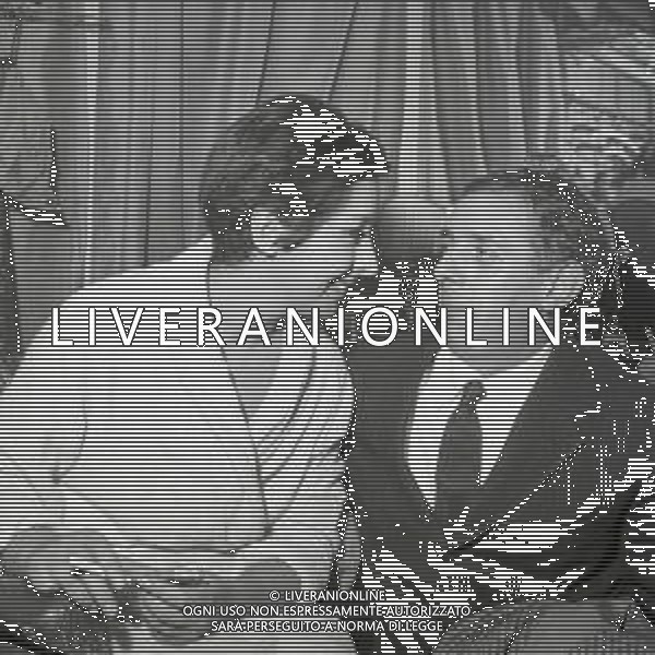 RETROSPETTIVA MARISA DEL FRATE ATTRICE NELLA FOTO MARISA DEL FRATE A MILANO NELL\'ANNO 1963 CON DARIO FO AG ALDO LIVERANI SAS   
