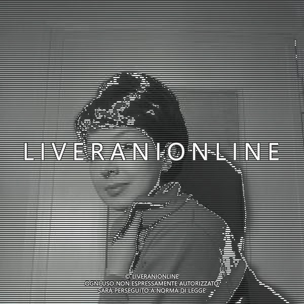 RETROSPETTIVA MARISA DEL FRATE ATTRICE NELLA FOTO MARISA DEL FRATE A MILANO NELL\'ANNO 1964  AG ALDO LIVERANI SAS 