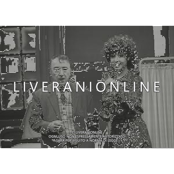 RETROSPETTIVA MARISA DEL FRATE ATTRICE NELLA FOTO MARISA DEL FRATE A MILANO NELL\'ANNO 1978 CON ERMINIO MACARIO AG ALDO LIVERANI SAS 