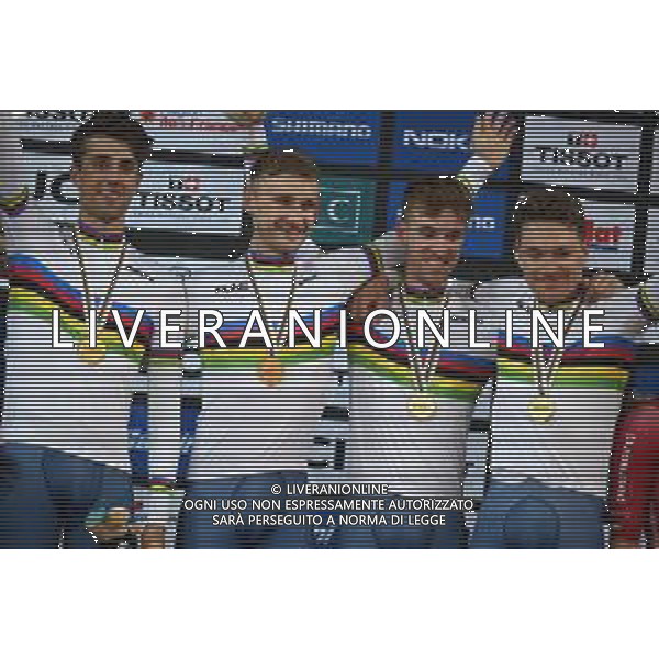 13-10-2022 World Championships Elite Track; Giornata 02; 2022, Great Britain; Hayter, Ethan; Wood, Oliver; Vernon, Ethan; Bigham, Daniel; Saint Quentin En Yvelines; ©SIROTTI / AGENZIA ALDO LIVERANI SAS