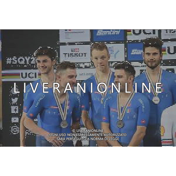 13-10-2022 World Championships Elite Track; Giornata 02; 2022, Italia; Consonni, Simone; Ganna, Filippo; Milan, Jonathan; Moro, Manlio; Lamon, Francesco; Saint Quentin En Yvelines; ©SIROTTI / AGENZIA ALDO LIVERANI SAS