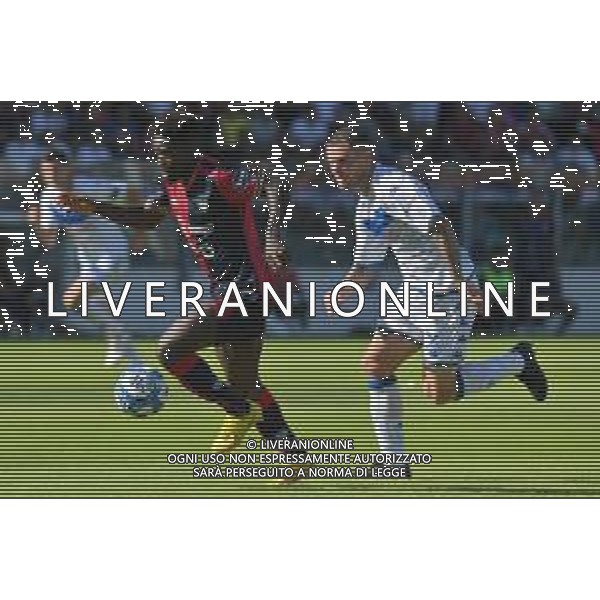 15-10-2022. Cagliari Calcio-Brescia F.C. 9° giornata serie BKT 2022/2023, stadio Unipol Domus Cagliari. Foto Salvatore Moi/Aldo Liverani s.a.s. Nella foto: Zito Luvumbo Cagliari, Federico Viviani Brescia ©MOI / AGENZIA ALDO LIVERANI SAS