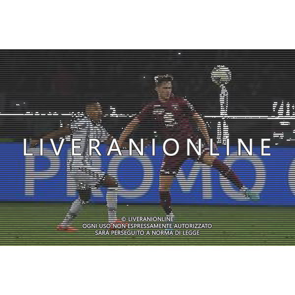 Torino 15.10.2022 Stadio Grande Torino ©Manuela Viganti/Agenzia Aldo Liverani Torino vs Juventus Campionato Calcio Serie A TIM 2022/2023 10a giornata Nella foto: alex sandro e alexey miranchuk ©/ AGENZIA ALDO LIVERANI SAS