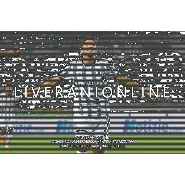Torino 15.10.2022 Stadio Grande Torino ©Manuela Viganti/Agenzia Aldo Liverani Torino vs Juventus Campionato Calcio Serie A TIM 2022/2023 10a giornata Nella foto: esultanza danilo dopo il gol di dusan vlahovic ©/ AGENZIA ALDO LIVERANI SAS