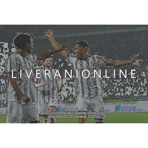 Torino 15.10.2022 Stadio Grande Torino ©Manuela Viganti/Agenzia Aldo Liverani Torino vs Juventus Campionato Calcio Serie A TIM 2022/2023 10a giornata Nella foto: esultanza juventus dopo il gol di dusan vlahovic ©/ AGENZIA ALDO LIVERANI SAS
