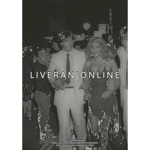 RETROSPETTIVA ELEONORA VALLONE ATTRICE NELLA FOTO ELEONORA VALLONE NELL\'ANNO 1980 A RICCIONE AG ALDO LIVERANI SAS