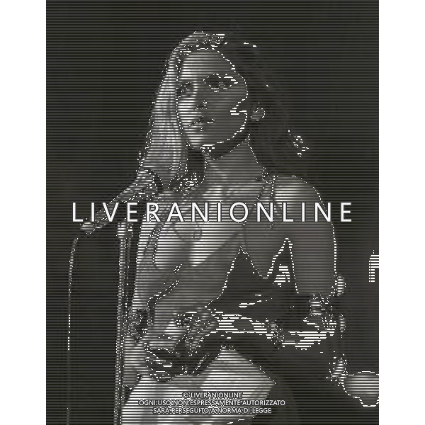RETROSPETTIVA ELEONORA VALLONE ATTRICE NELLA FOTO ELEONORA VALLONE NELL\'ANNO 1981 A SANREMO AG ALDO LIVERANI SAS 
