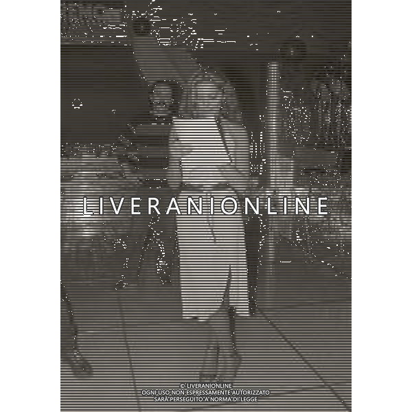 RETROSPETTIVA ELEONORA VALLONE ATTRICE NELLA FOTO ELEONORA VALLONE NELL\'ANNO 1981 A SANREMO AG ALDO LIVERANI SAS 