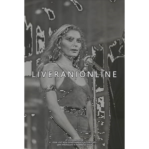 RETROSPETTIVA ELEONORA VALLONE ATTRICE NELLA FOTO ELEONORA VALLONE NELL\'ANNO 1981 A SANREMO AG ALDO LIVERANI SAS 