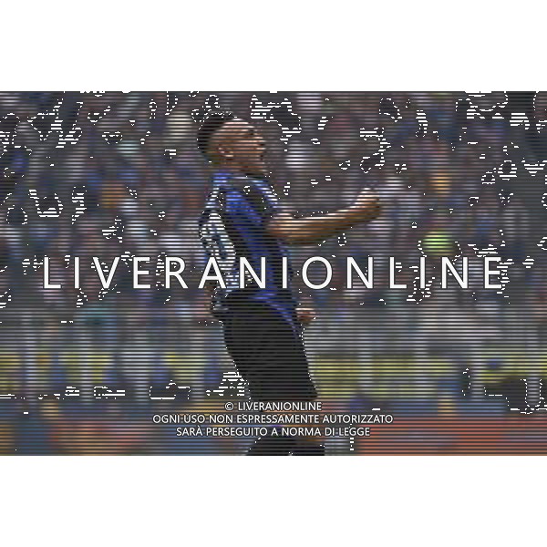 Lautaro Martinez (Inter) esulta dopo il gol dell\'1 a 0 Inter vs Salernitana Milano 16-10-2022 Stadio Giuseppe Meazza - San Siro Campionato Serie A TIM - 10a giornata foto Roberto Garavaglia/ag. Aldo Liverani sas / AGENZIA ALDO LIVERANI SAS