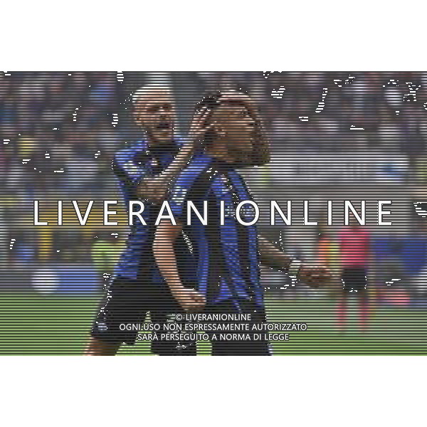 Lautaro Martinez (Inter) e. Federico Dimarco (Inter) esultano dopo il gol dell\'1 a 0 Inter vs Salernitana Milano 16-10-2022 Stadio Giuseppe Meazza - San Siro Campionato Serie A TIM - 10a giornata foto Roberto Garavaglia/ag. Aldo Liverani sas / AGENZIA ALDO LIVERANI SAS