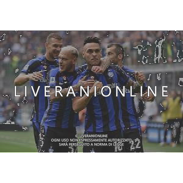 Lautaro Martinez (Inter) esulta dopo il gol dell\'1 a 0 Inter vs Salernitana Milano 16-10-2022 Stadio Giuseppe Meazza - San Siro Campionato Serie A TIM - 10a giornata foto Roberto Garavaglia/ag. Aldo Liverani sas / AGENZIA ALDO LIVERANI SAS