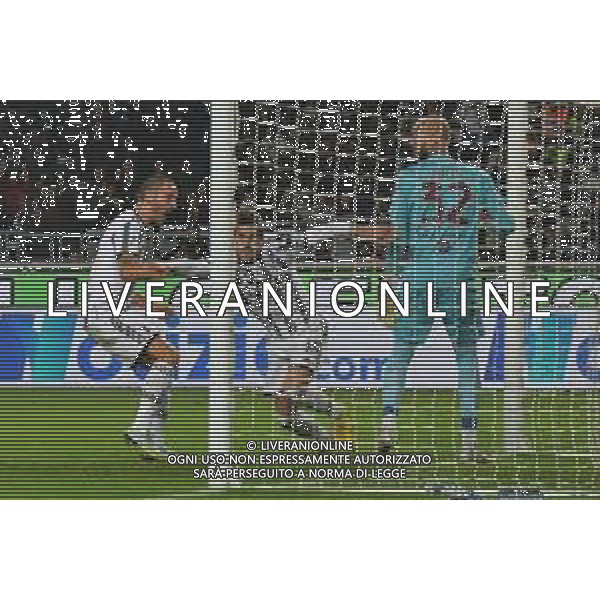 Torino 15.10.2022 Stadio Grande Torino ©Manuela Viganti/Agenzia Aldo Liverani Torino vs Juventus Campionato Calcio Serie A TIM 2022/2023 10a giornata Nella foto: Esultanza gol di Dusan Vlahovic con leonardo bonucci ©AGENZIA ALDO LIVERANI SAS