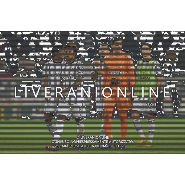 Torino 15.10.2022 Stadio Grande Torino ©Manuela Viganti/Agenzia Aldo Liverani Torino vs Juventus Campionato Calcio Serie A TIM 2022/2023 10a giornata Nella foto: i giocatori della juventus ringraziano i tifosi a fine gara ©AGENZIA ALDO LIVERANI SAS