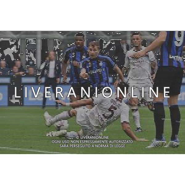 Nicolo\' Barella (Inter) segna il gol del 2 a 0 Inter vs Salernitana Milano 16-10-2022 Stadio Giuseppe Meazza - San Siro Campionato Serie A TIM - 10a giornata foto Roberto Garavaglia/ag. Aldo Liverani sas / AGENZIA ALDO LIVERANI SAS