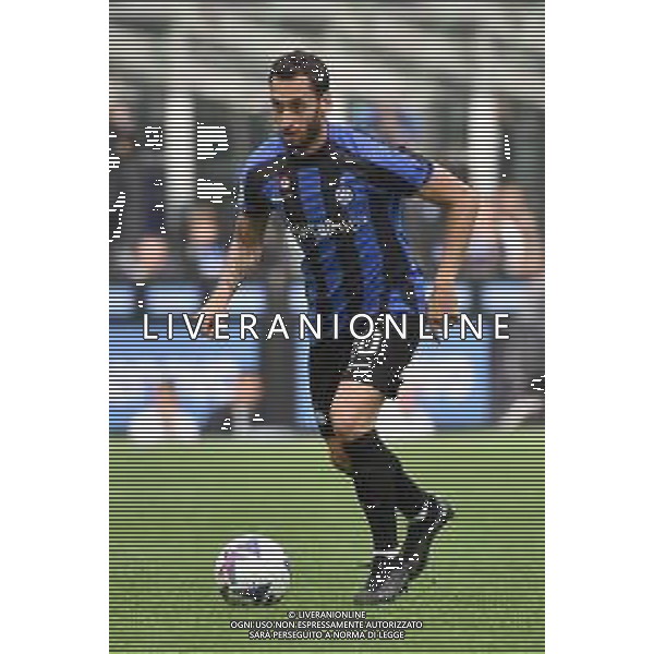 Hakan Calhanoglu (Inter) Inter vs Salernitana Milano 16-10-2022 Stadio Giuseppe Meazza - San Siro Campionato Serie A TIM - 10a giornata foto Roberto Garavaglia/ag. Aldo Liverani sas / AGENZIA ALDO LIVERANI SAS