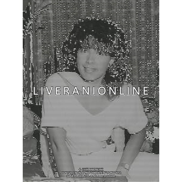 RETROSPETTIVA ANNA PETTINELLI CONDUTTRICE RADIOFONICA NELLA FOTO ANNA PETTINELLI NELL\'ANNO 1983 AG ALDO LIVERANI SAS