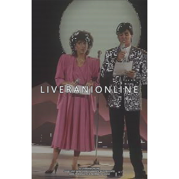 RETROSPETTIVA ANNA PETTINELLI CONDUTTRICE RADIOFONICA NELLA FOTO ANNA PETTINELLI NELL\'ANNO 1988 CON GIANNI BERARDINIS AG ALDO LIVERANI SAS