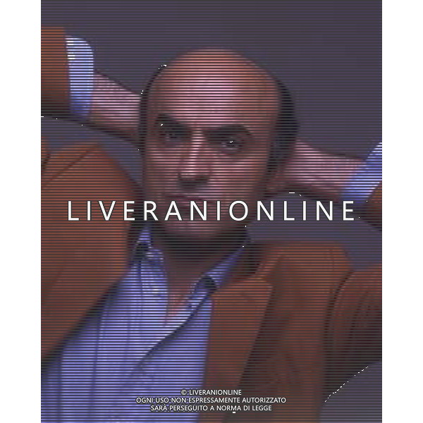 RETROSPETTIVA IVANO MARESCOTTI ATTORE E REGISTA TEATRALE NELLA FOTO IVANO MARESCOTTI IN SALA DI POSA NELL\'ANNO 2000 AG ALDO LIVERANI SAS