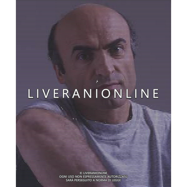 RETROSPETTIVA IVANO MARESCOTTI ATTORE E REGISTA TEATRALE NELLA FOTO IVANO MARESCOTTI IN SALA DI POSA NELL\'ANNO 2000 AG ALDO LIVERANI SAS