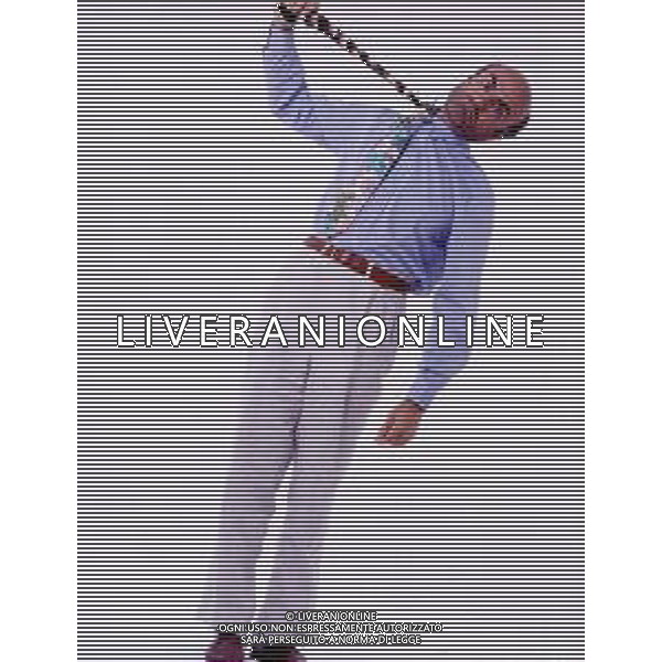 RETROSPETTIVA IVANO MARESCOTTI ATTORE E REGISTA TEATRALE NELLA FOTO IVANO MARESCOTTI IN SALA DI POSA NELL\'ANNO 2000 AG ALDO LIVERANI SAS