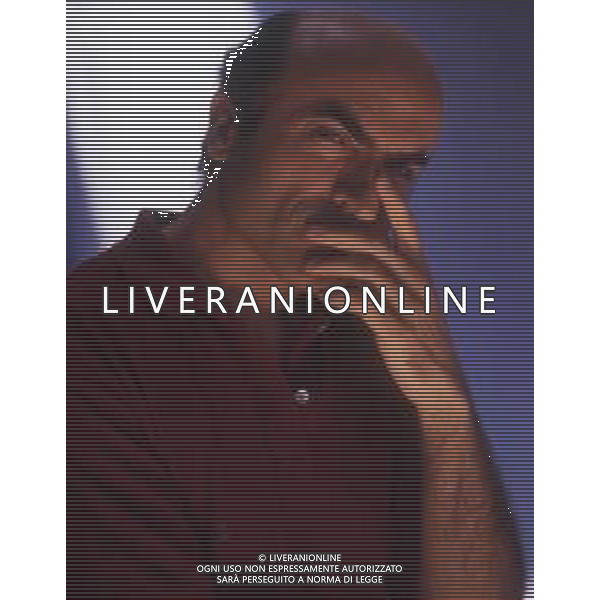 RETROSPETTIVA IVANO MARESCOTTI ATTORE E REGISTA TEATRALE NELLA FOTO IVANO MARESCOTTI IN SALA DI POSA NELL\'ANNO 2000 AG ALDO LIVERANI SAS