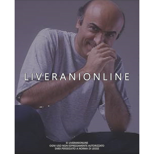 RETROSPETTIVA IVANO MARESCOTTI ATTORE E REGISTA TEATRALE NELLA FOTO IVANO MARESCOTTI IN SALA DI POSA NELL\'ANNO 2000 AG ALDO LIVERANI SAS