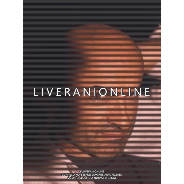 RETROSPETTIVA IVANO MARESCOTTI ATTORE E REGISTA TEATRALE NELLA FOTO IVANO MARESCOTTI IN SALA DI POSA NELL\'ANNO 2000 AG ALDO LIVERANI SAS