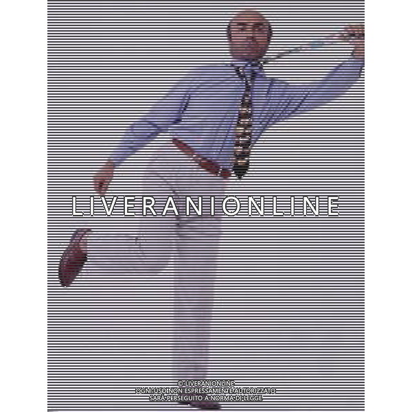 RETROSPETTIVA IVANO MARESCOTTI ATTORE E REGISTA TEATRALE NELLA FOTO IVANO MARESCOTTI IN SALA DI POSA NELL\'ANNO 2000 AG ALDO LIVERANI SAS